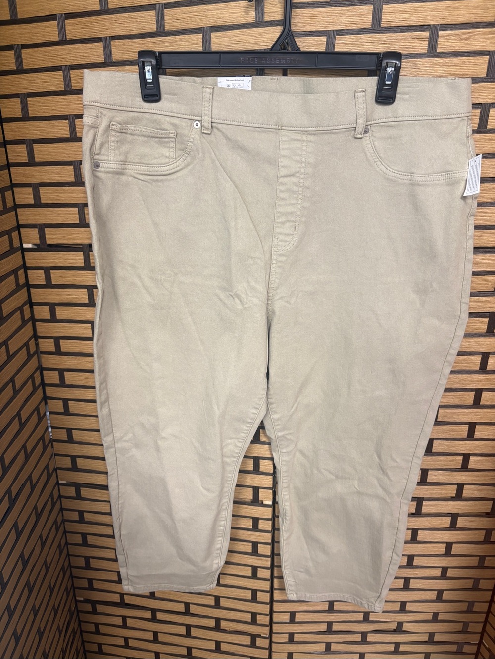 Time and try khaki high rise capri Jeggings size 3X